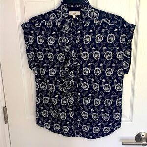 ENTRO Cotton floral embroidered ruffle front cap sleeve blouse size small